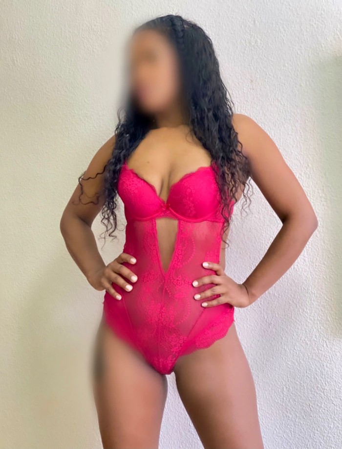 MORENA HERMOSA, TE DARE EL MEJOR TRATO DE NOVIA