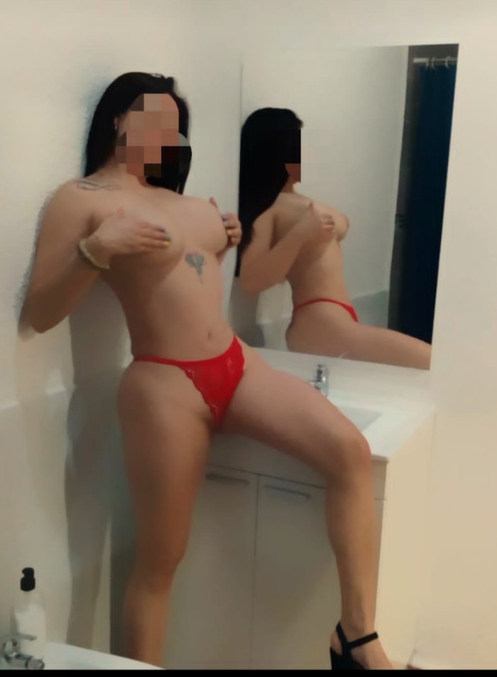 MARIANA COLOMBIANA 30 AÑOS UN BOMBÓN DELICIOSO PAR