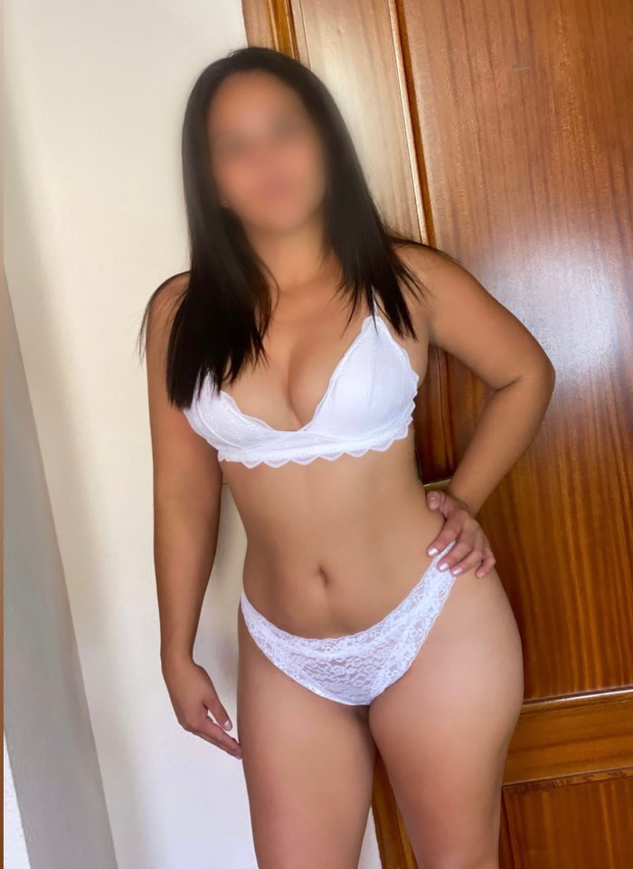 RECIEN LLEGADA A MADRID, PARAGUAYA NOVATA