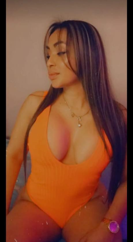 SEDUCTORA Y MUY EXPLOSIVA EN EL SEXO.