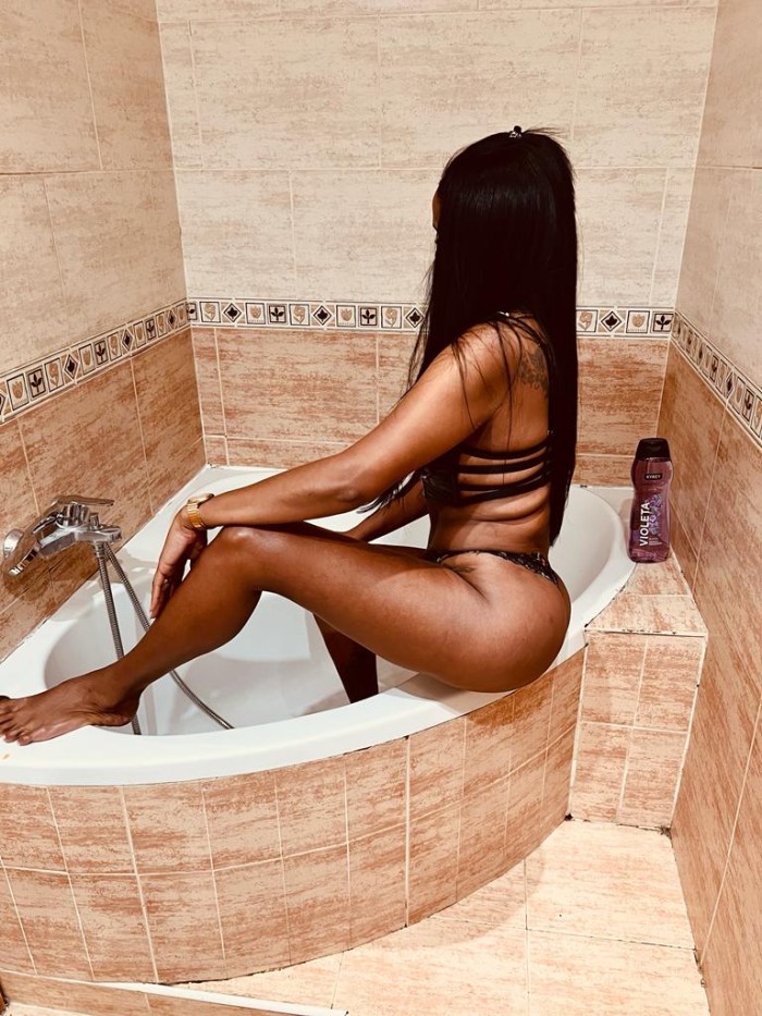 ESMERALDA 28 AÑOS DERRITE TODOS TUS DESEO EN MI CU