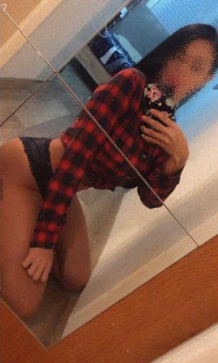 MAFE, TODA UNA FIERA EN LA CAMA, SENSUAL..