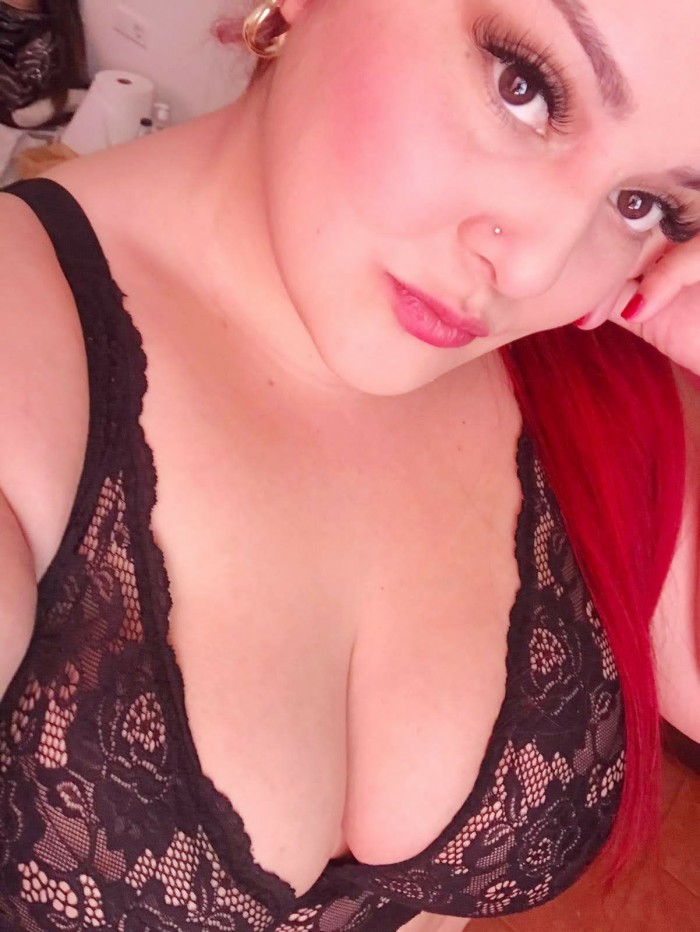 GABY BÉSAME, TÓCAME, HAZME TUYA, SEAMOS DOS EN UNO