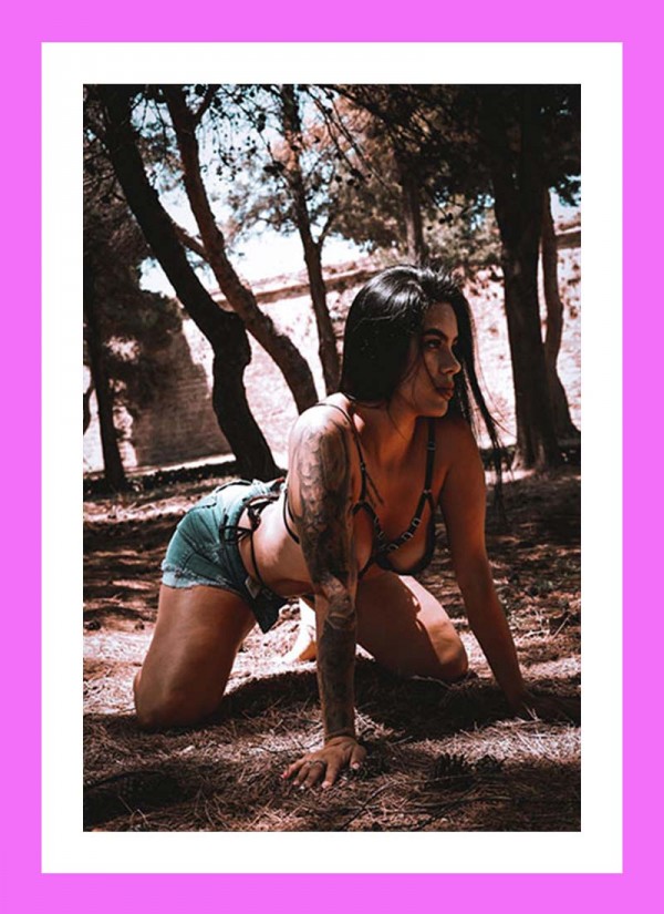 Latina, coñito húmedo y caliente