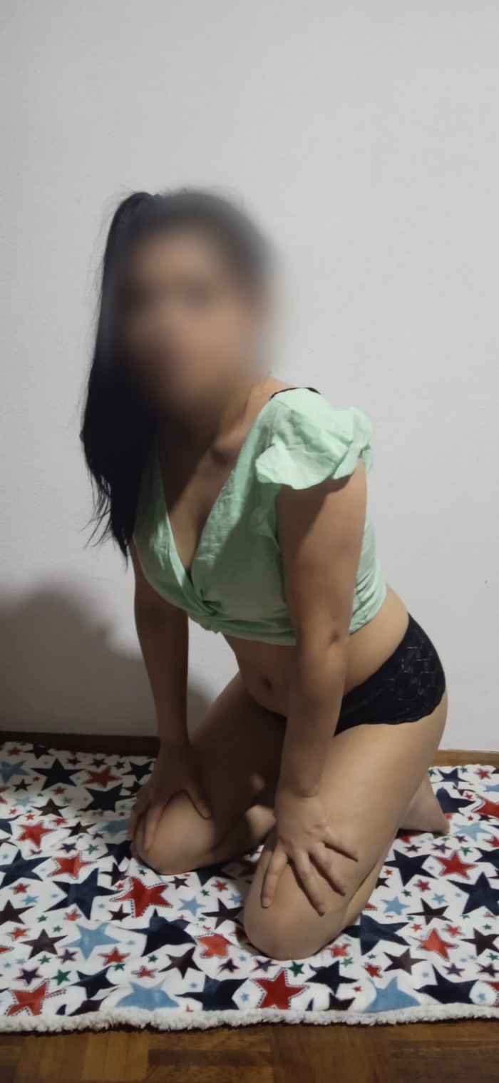 puta jovencita de 20-salidas 85€¡¡