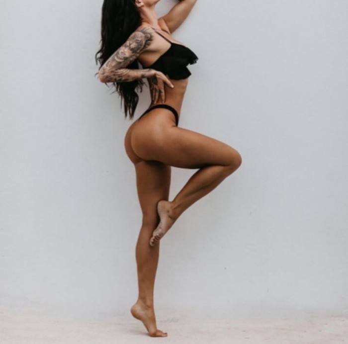 VALERIA,SOY LA MAS CACHONDA Y TRAVIESA