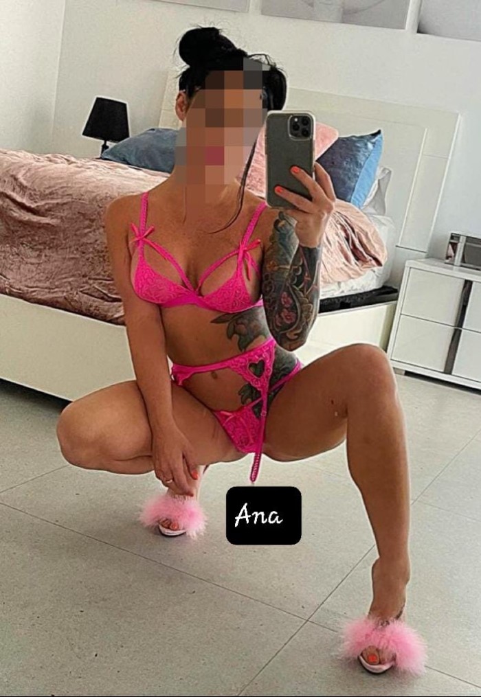 ANA, CALIENTE, MORBOSA, GUARRA POR NATURALEZA