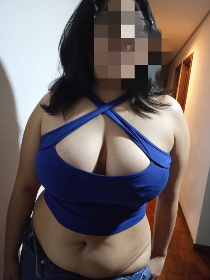 puta gordita de 19-tetazas naturales-salidas 85¡¡