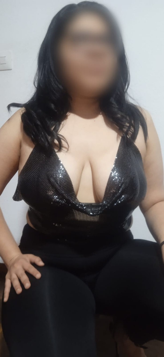 puta gordita de 19-tetazas naturales-salidas 85¡¡