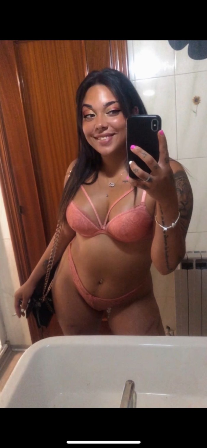 LUCIA ESPAÑOLA 23 AÑOS MUY GUARRA