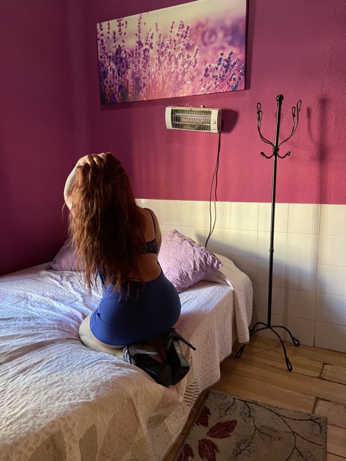 LUCIA, LA DIOSA DE LAS  FANTASIAS EROTICAS