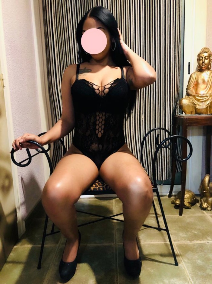 DULCE LATINA MUY BESUCONA