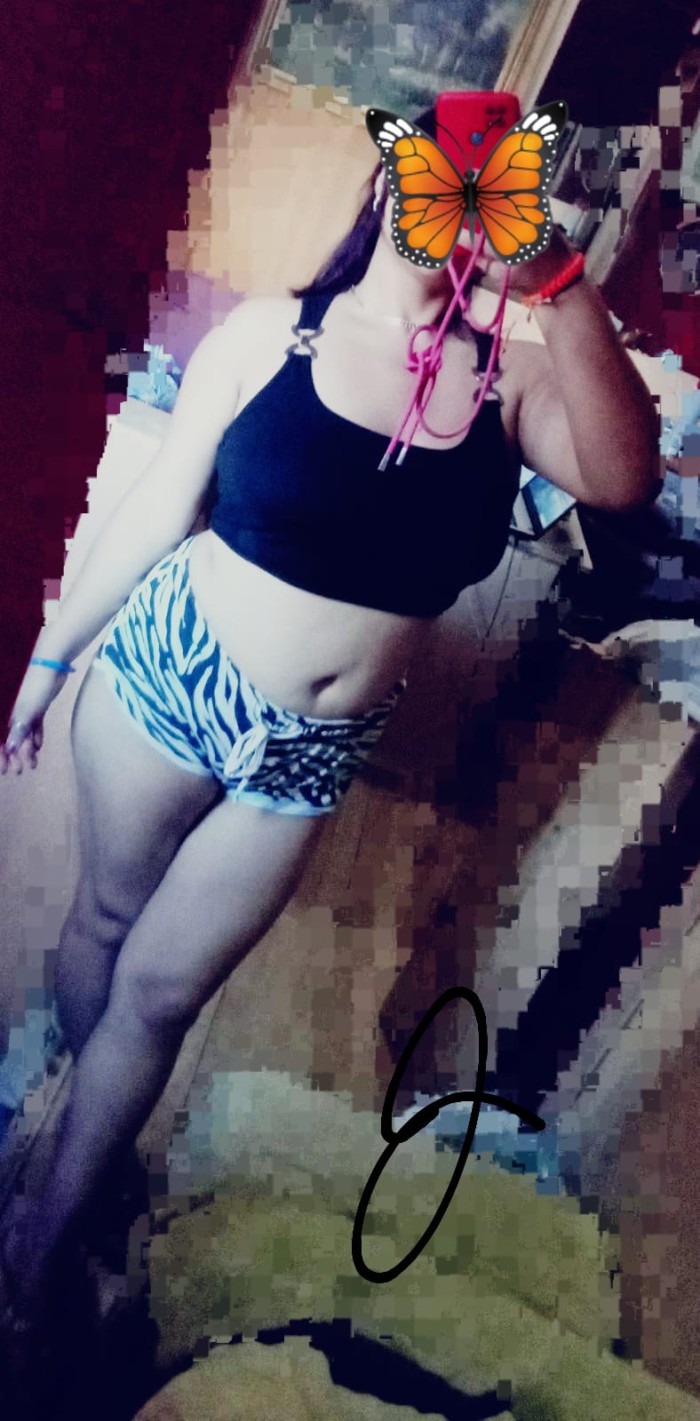 ASTRID VENEZOLANA MORBOSA Y JUGUETONA
