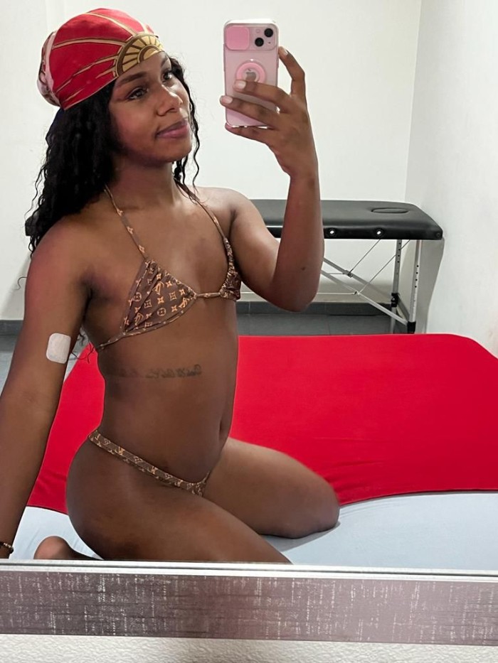 Brenda, masajista colombiana recién llegada