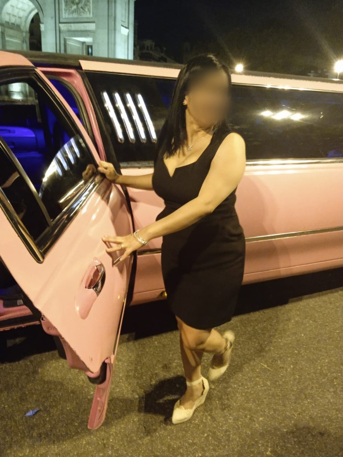 me encanta ir al gimnasio ¿te vienes conmigo?