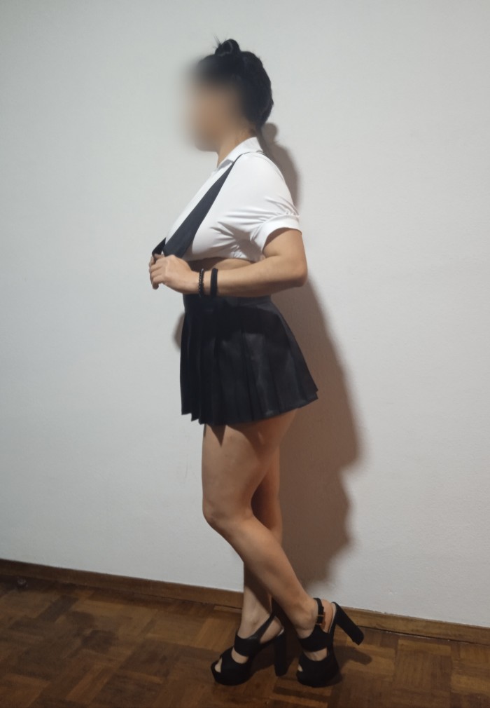 me encanta ir al gimnasio ¿te vienes conmigo?