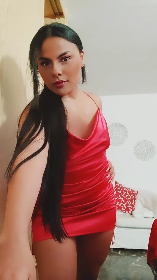 Guapa y extrovertida