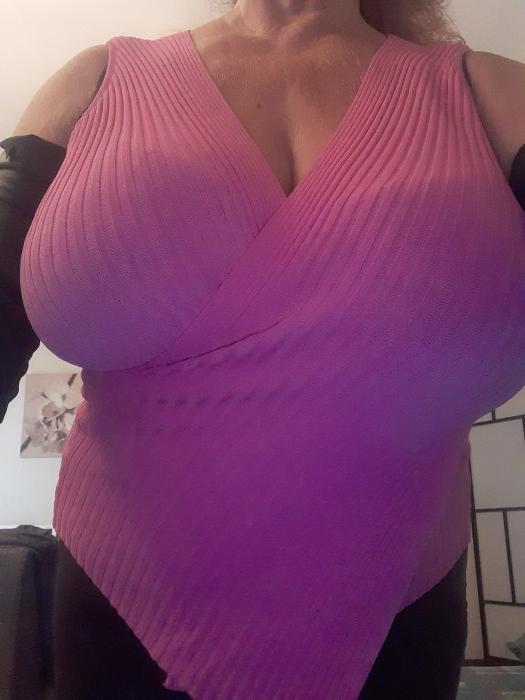 Masajista madurita sutil y delicada