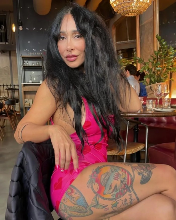 Carla masajista tantrica sensual tatuada