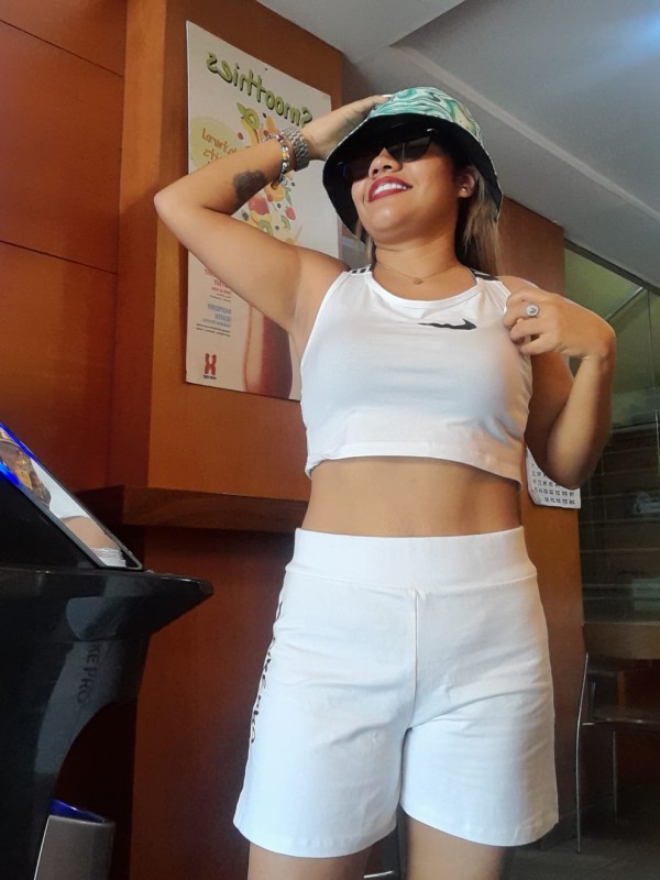 Jovencita morbosa en Bilbao morena delgada