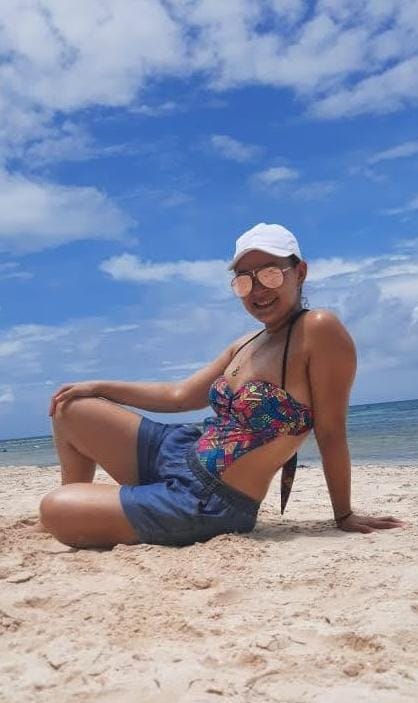 Dana, jovencita escort fiestera en Bilbao