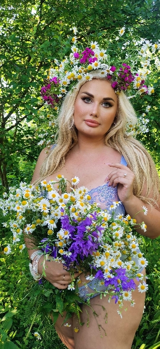 TETAS XXXL GRANDES NUEVA POLACA POR CENTRO DIAGONA