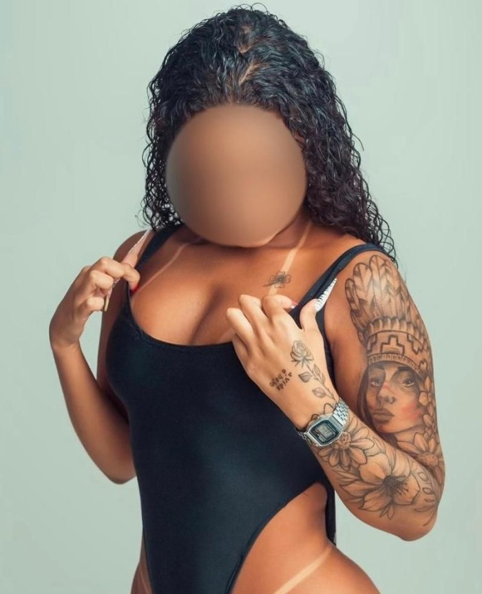 Alicia guapisima e implicada, de 24 años, escort e