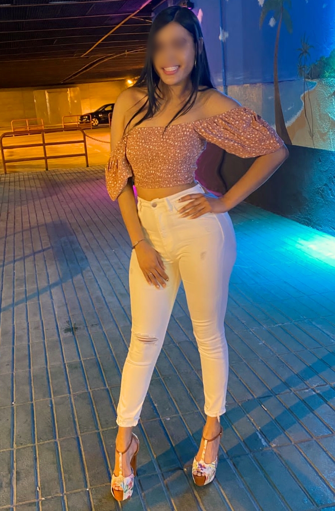 BELLA Y EXOTICA