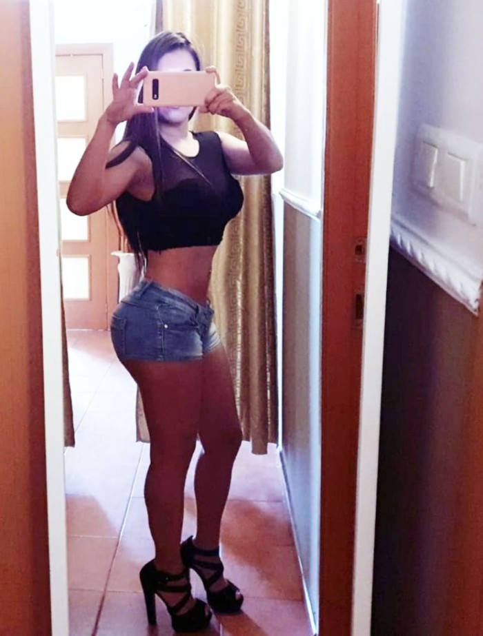 ESCORTS DIVINA Y EXOTICA