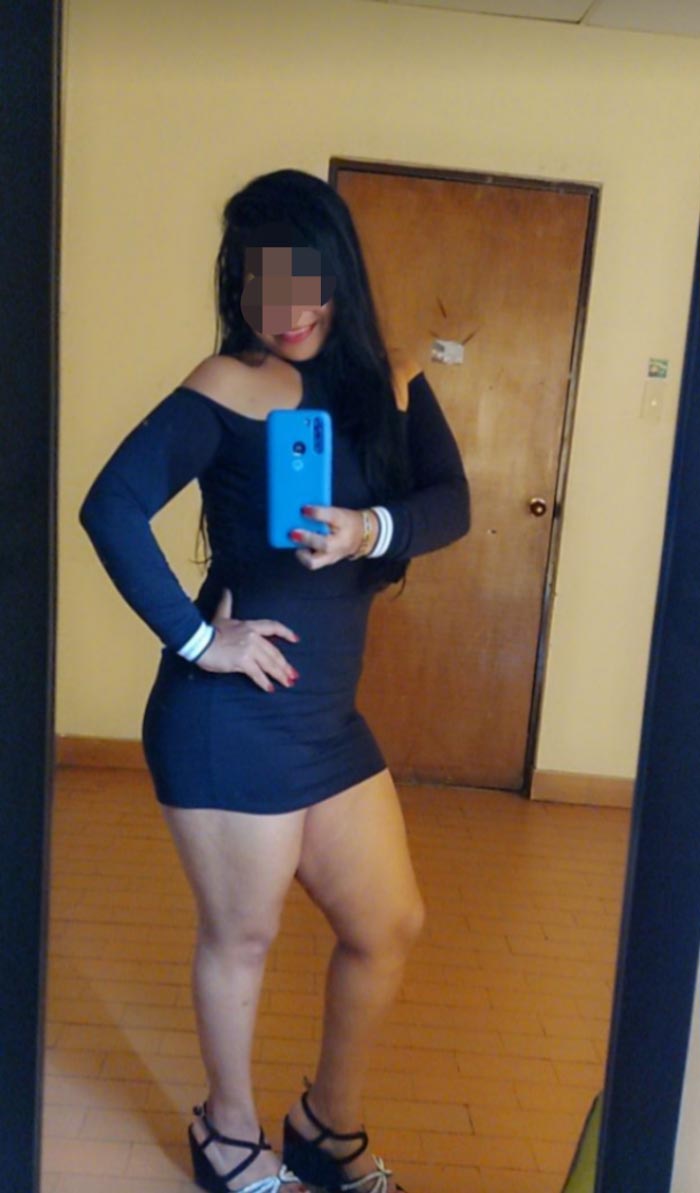 Daniela latina colombiana