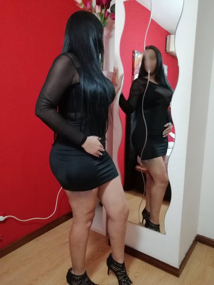 NATALIA HERMOSA VENEZOLANA CARIÑOSA