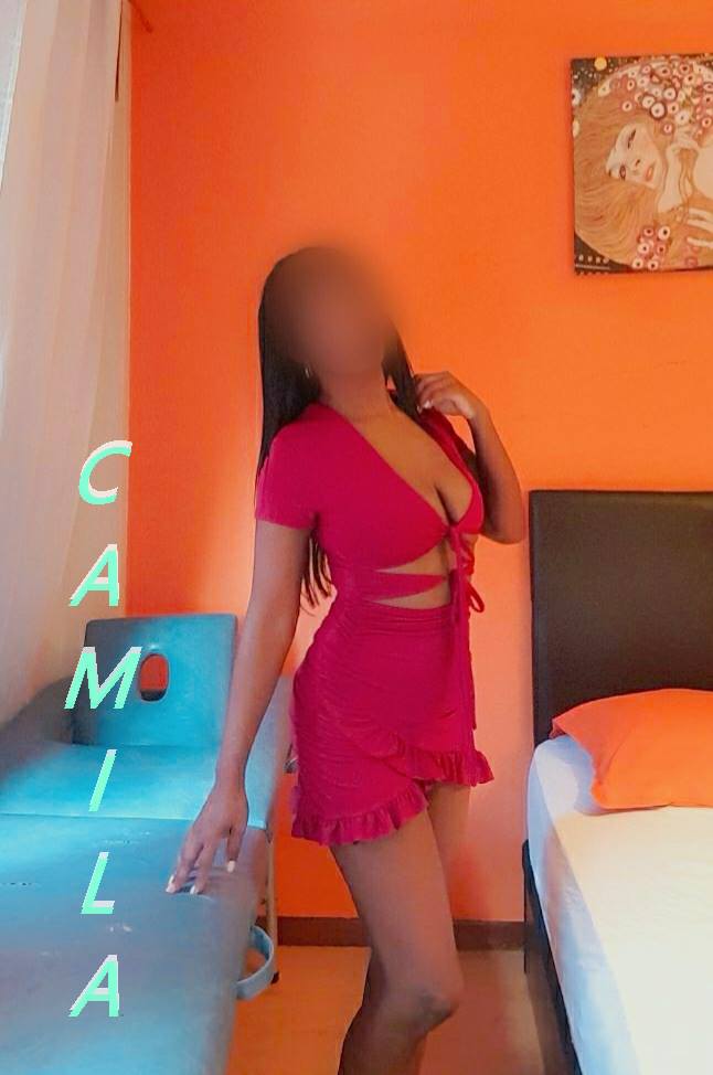 CAMILA CARIÑOSA Y COMPLACIENTE MASAJISTA