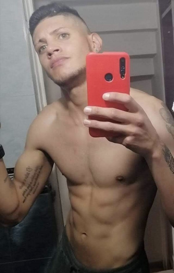 Latino morboso, pollon y fiestero