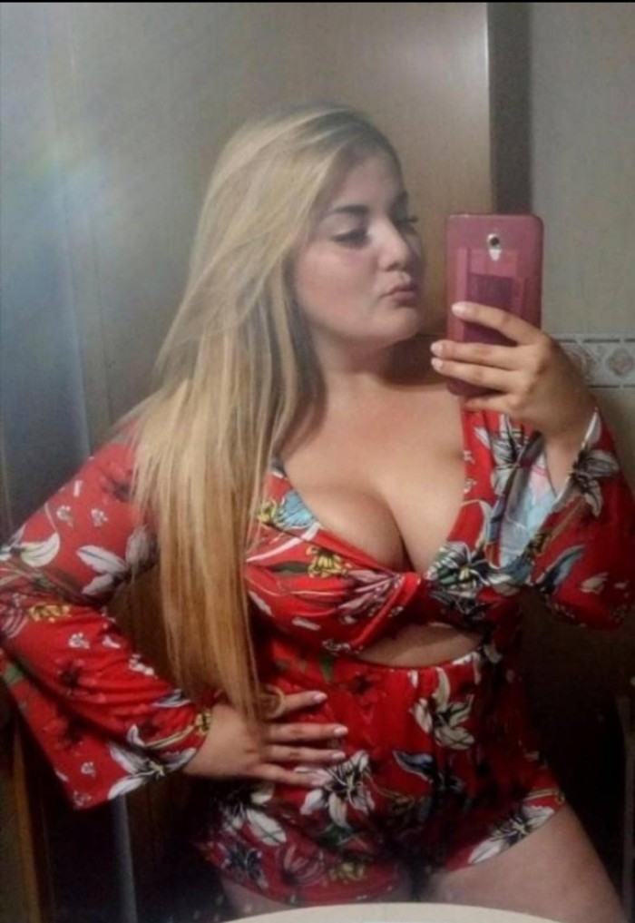 VEN Y OLVIDEMOS EL AJETREO DEL TRABAJO Y DISFRUTEM