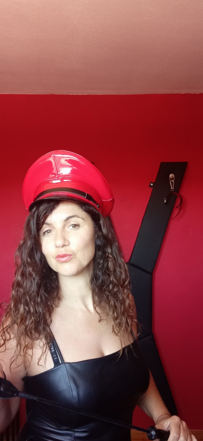 Ama Domina Mistress Gina