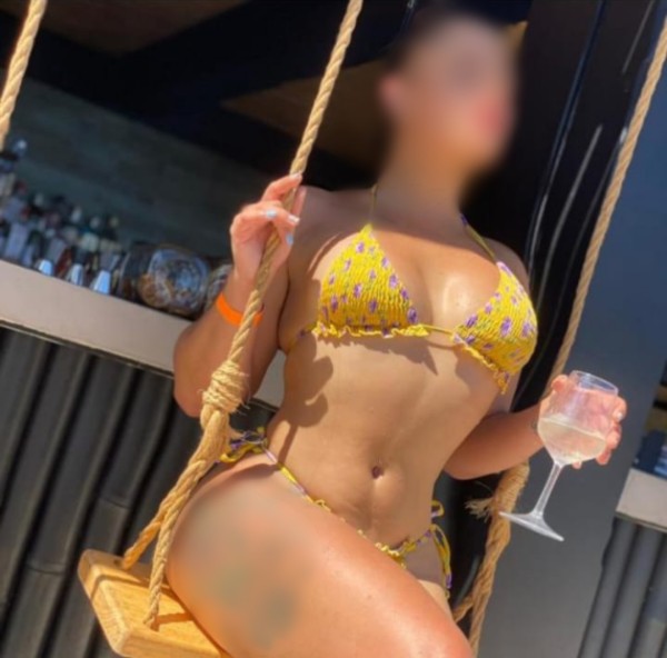 Sabrina joven masajista de lujo !!