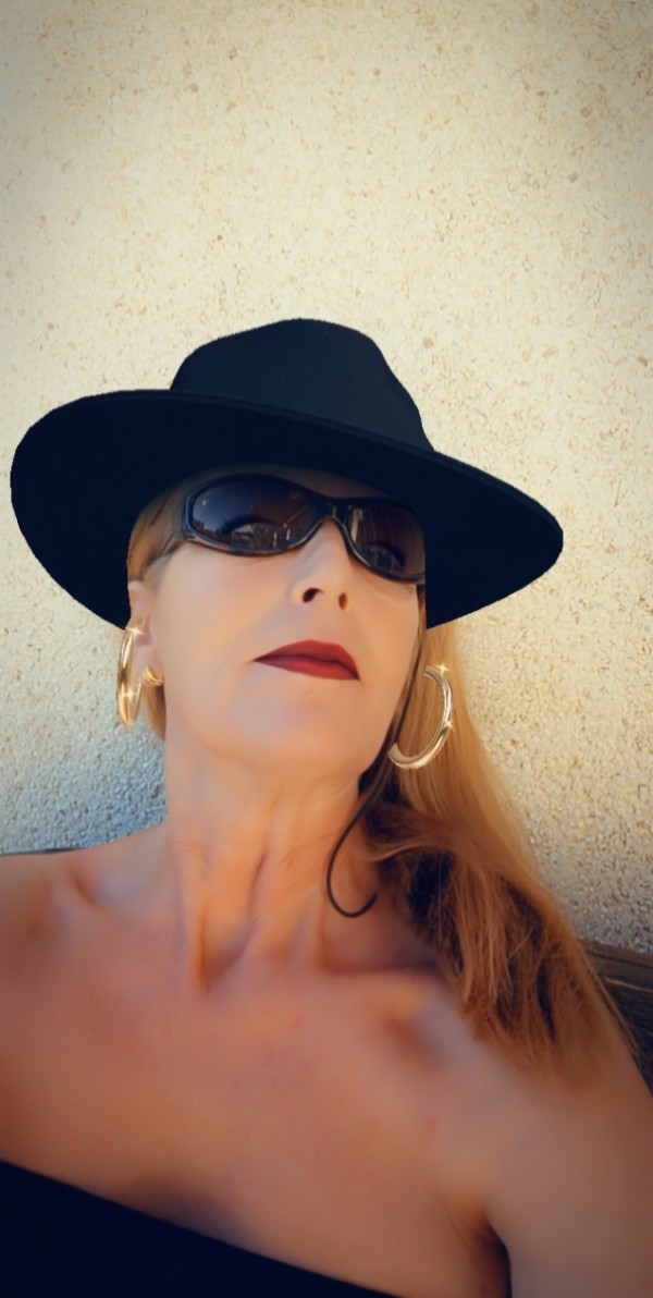 Mistress María Asmr BDSM Fetichismos lluvia Axilas Pies