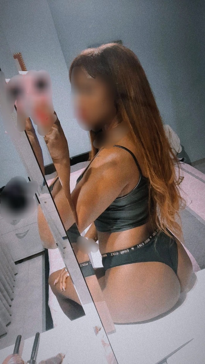 MULATA SEXY Y ATREVIDA EN EL SEXO