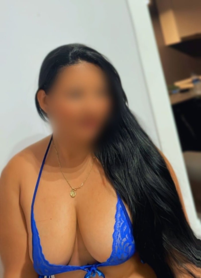 NATALIA COLOMBIANA DE ALTO STANDING PARA UNA NOCHE