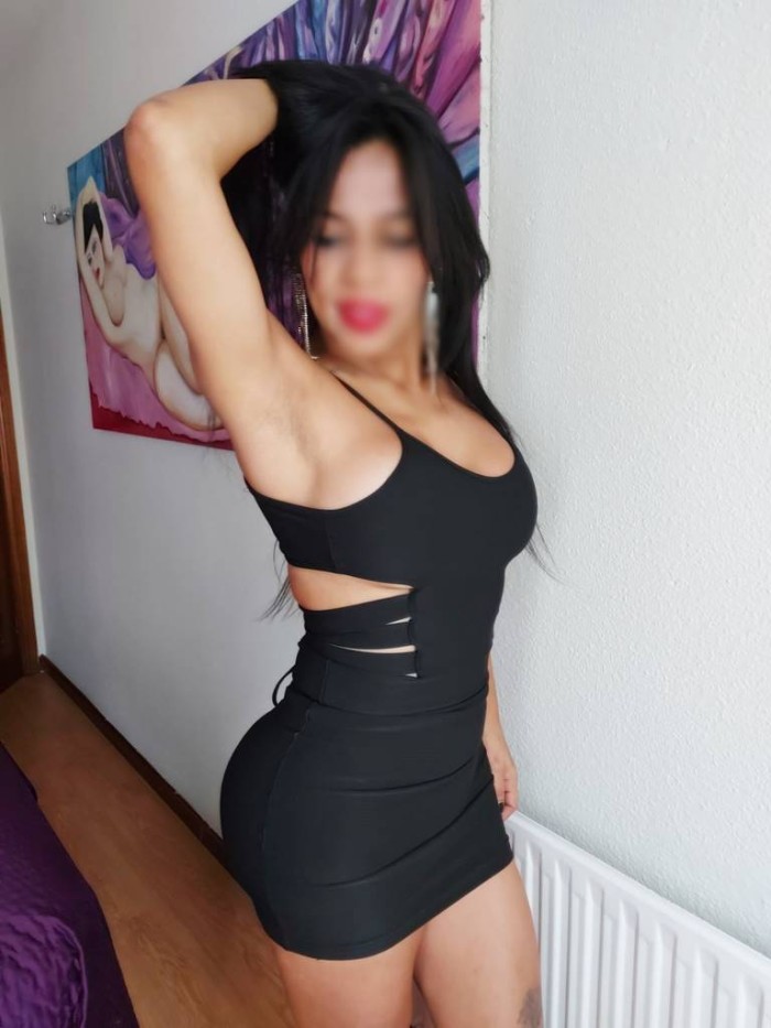 BELLA RISUEÑA MASAJISTA SIN DUDA TE ENCANTARA