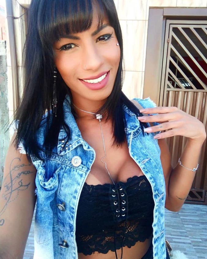 Brenda TRANS apasionada y puro fuego.