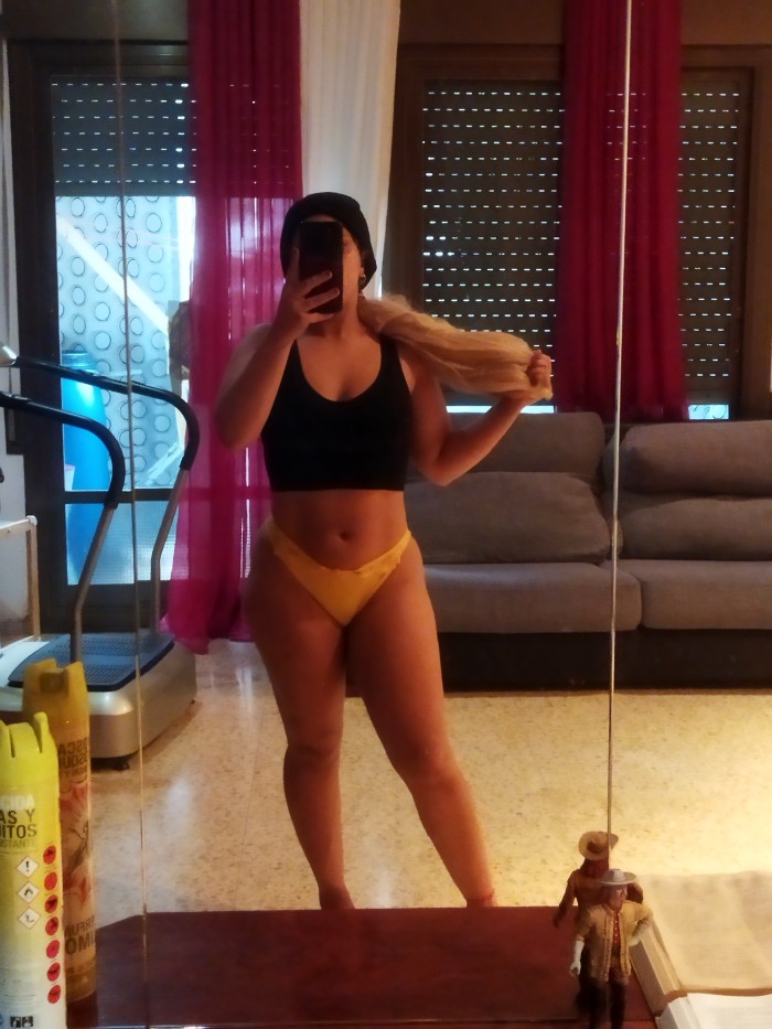 Alexandra masajista rubia guapa, Cuerpazo natural