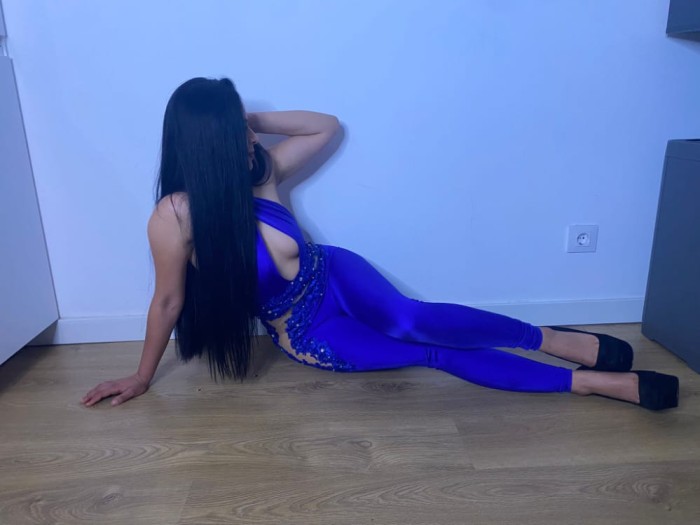 LUNA, MASAJISTA EXPERTA, DISPONIBLE LAS 24 HRS.