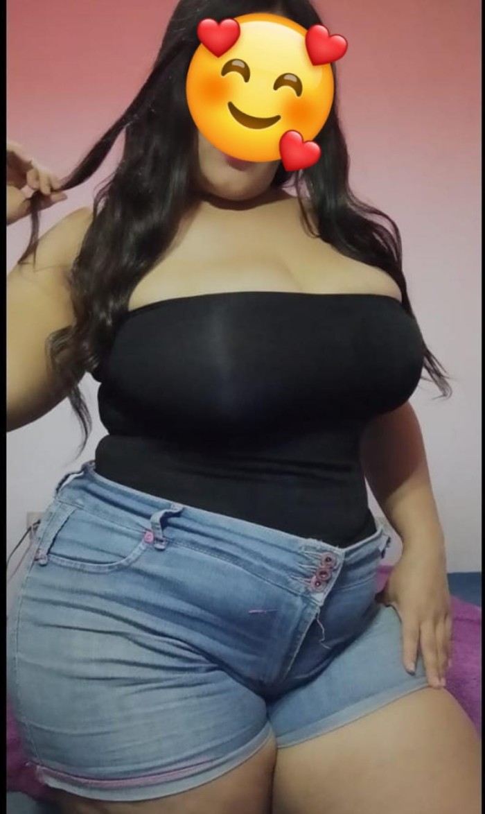Diosa curvis apasionada ven a mi mundo de fantasía