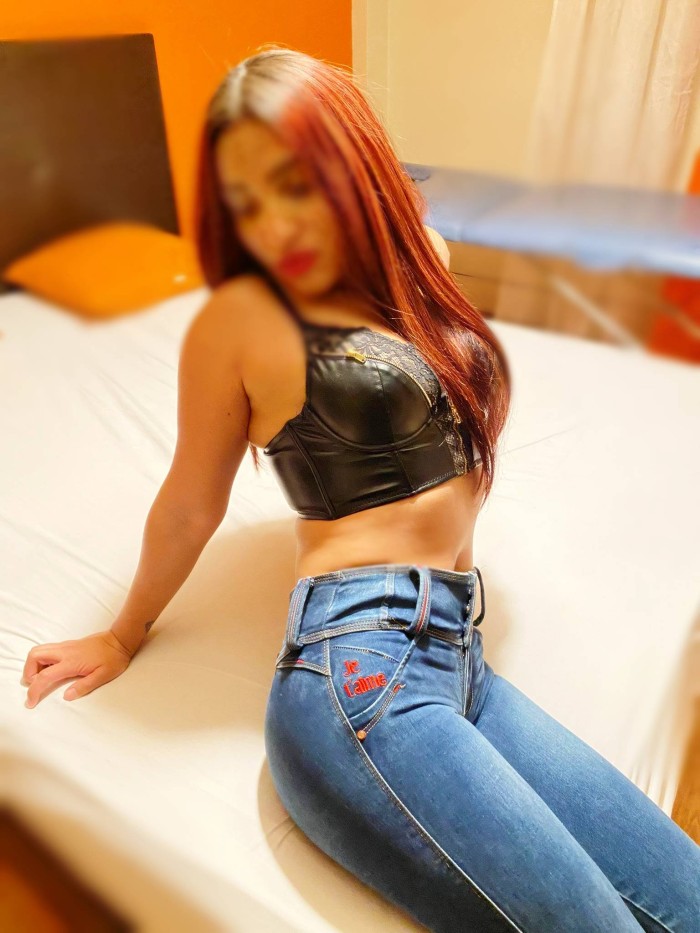 SOFIA ENTREGADAS COLOMBIANA APASIONADA