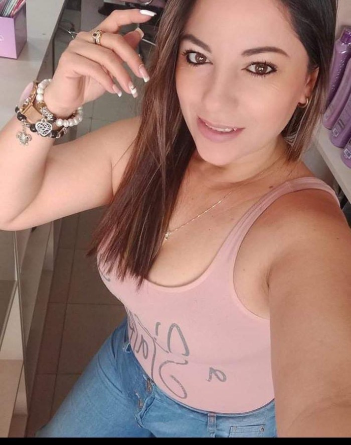 AMBAR! MADURITA CON EXPERIENCIA PARA LLENARTE DE P