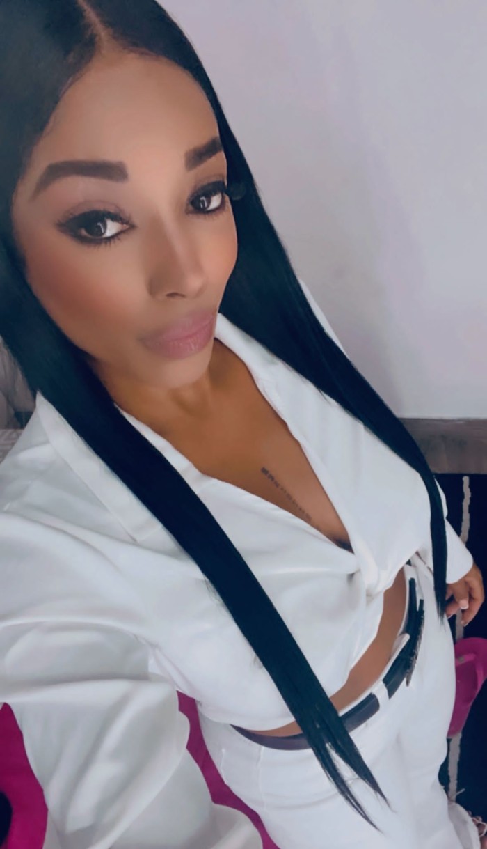 COLOMBIANA CON GANAS DE UNA BUENA FOLLADA