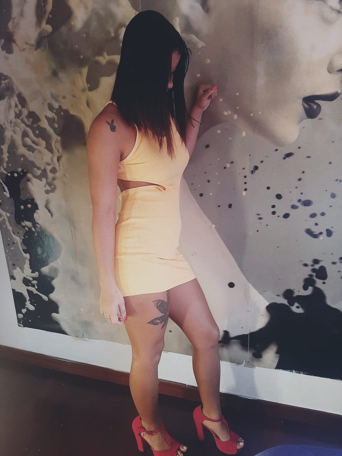 LUNA LATINA VAMOS GOZAR JUNTOS QUIERO CABALGAR