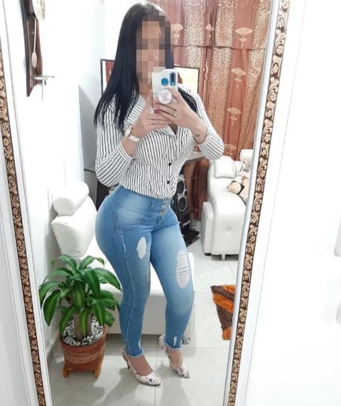 LA MUJER DE TUS SUEÑOS
