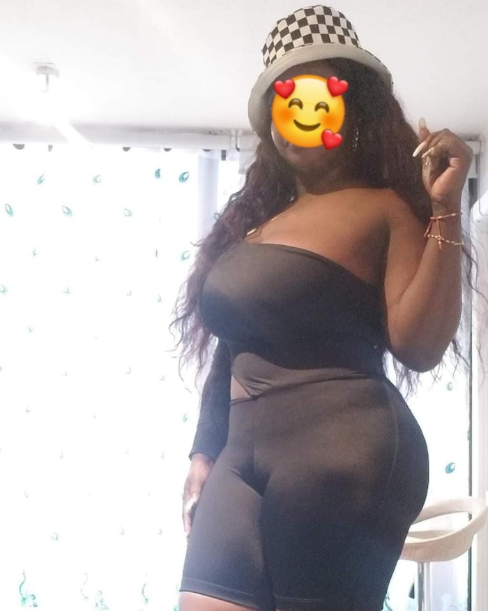 hermosa masajista mulata Ivana